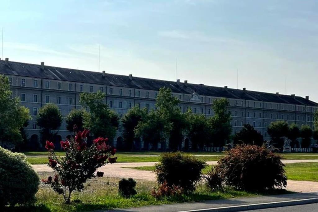 Appartement Pau Centre Vue Sur Les Pyrenees Pour 2 Nuits Au Minimum Extérieur photo